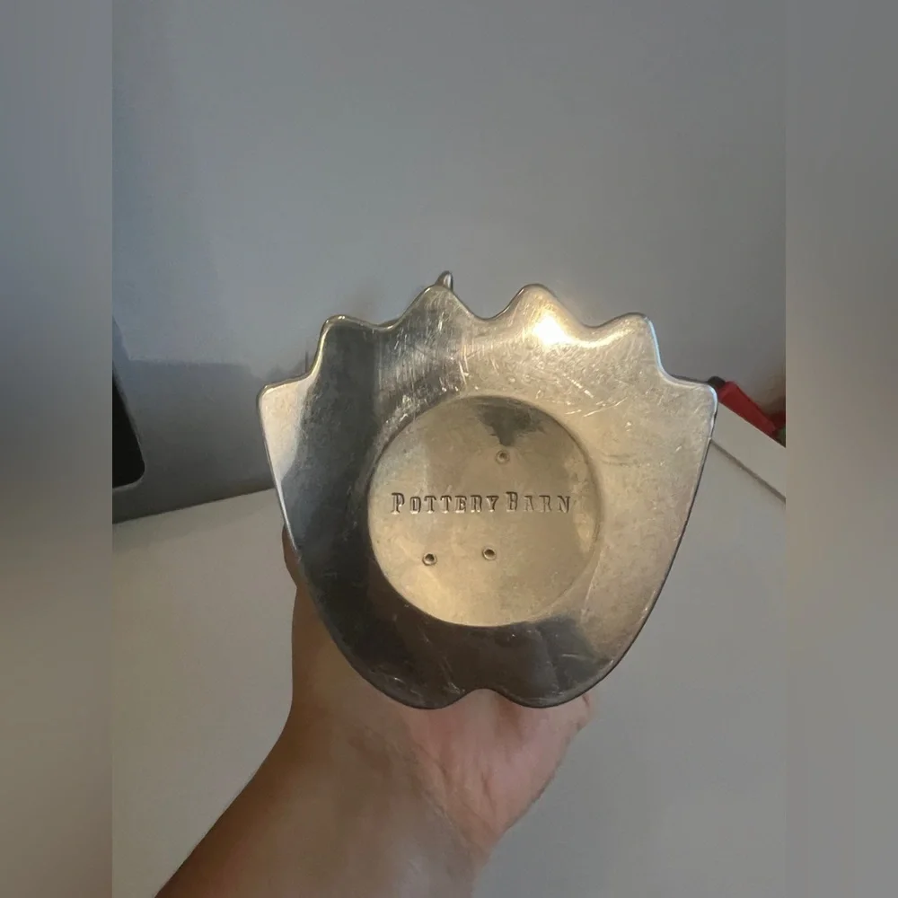 Pottery Barn Viski Penguin Cocktail Shaker with Strainer, Stainless Steel - Picture 5 of 12